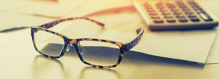 aanklager mogelijkheid Verslinden Hoeveel kost een bril? Zo wordt de prijs bepaald – Pearle Opticiens Blog